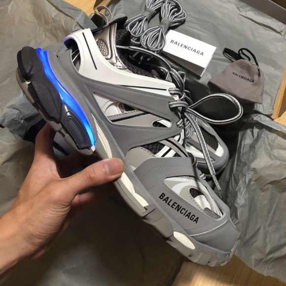 balenciaga speed trainer green